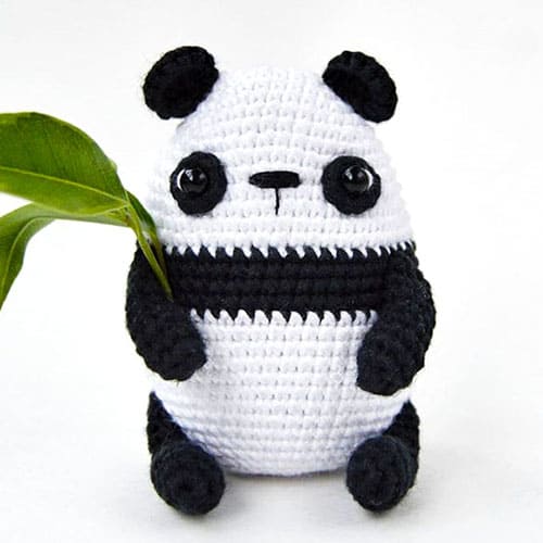 PDF Crochê de Pequeno Panda Bonito Receita de Amigurumi Grátis