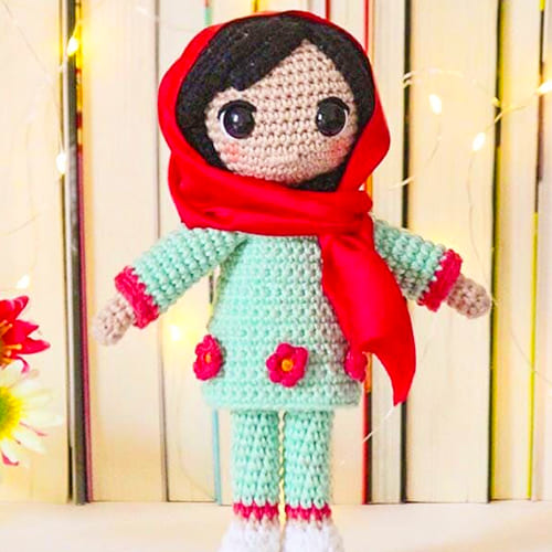 Crochê de Boneca Malala Receita de Amigurumi Grátis