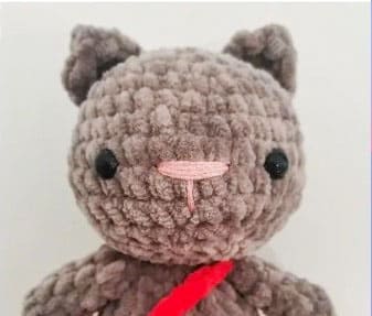 Adorável Pelúcia Gato Amigurumi Receita Grátis em PDF